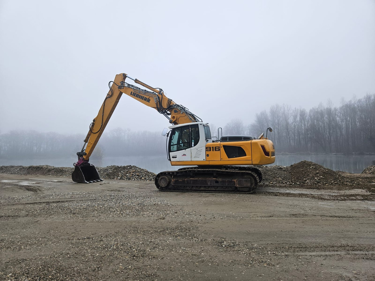 LIEBHERR R 916 LC Litronic - Long Reach - حفار زحاف: صورة 1 LIEBHERR R 916 LC Litronic - Long Reach - حفار زحاف: صورة 1