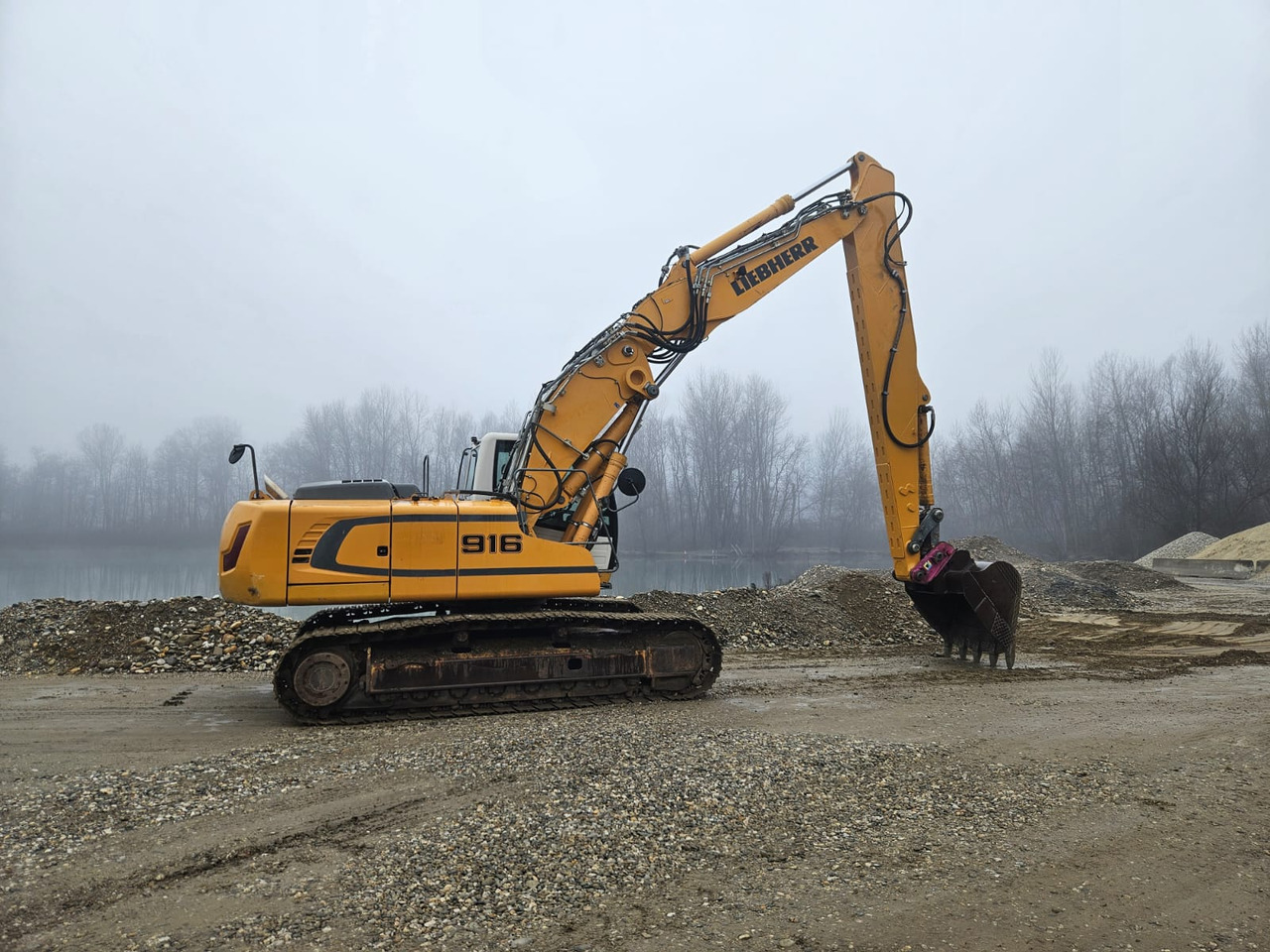 LIEBHERR R 916 LC Litronic - Long Reach - حفار زحاف: صورة 2 LIEBHERR R 916 LC Litronic - Long Reach - حفار زحاف: صورة 2