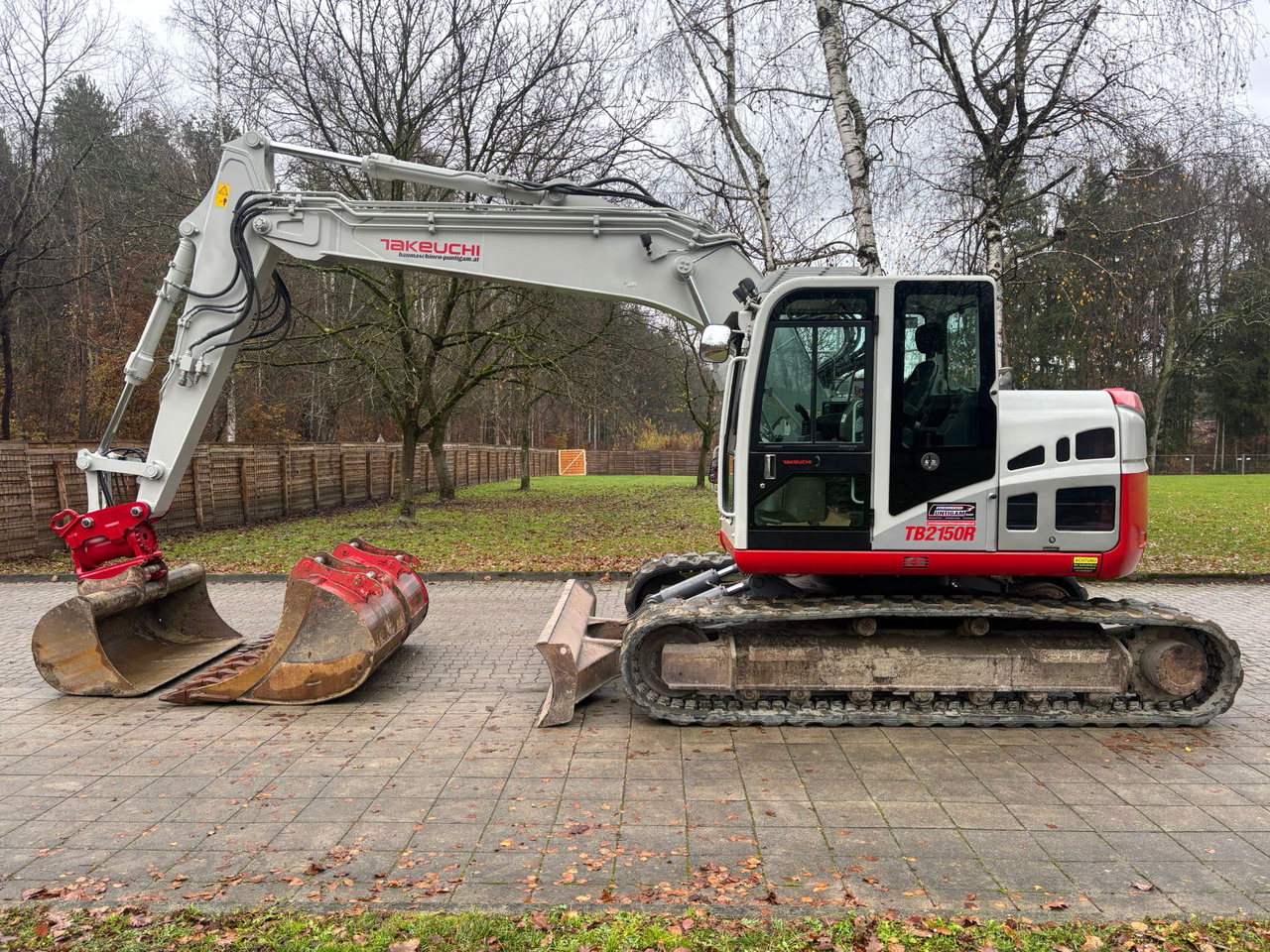 TAKEUCHI TB 2150 R - حفار زحاف: صورة 1 TAKEUCHI TB 2150 R - حفار زحاف: صورة 1