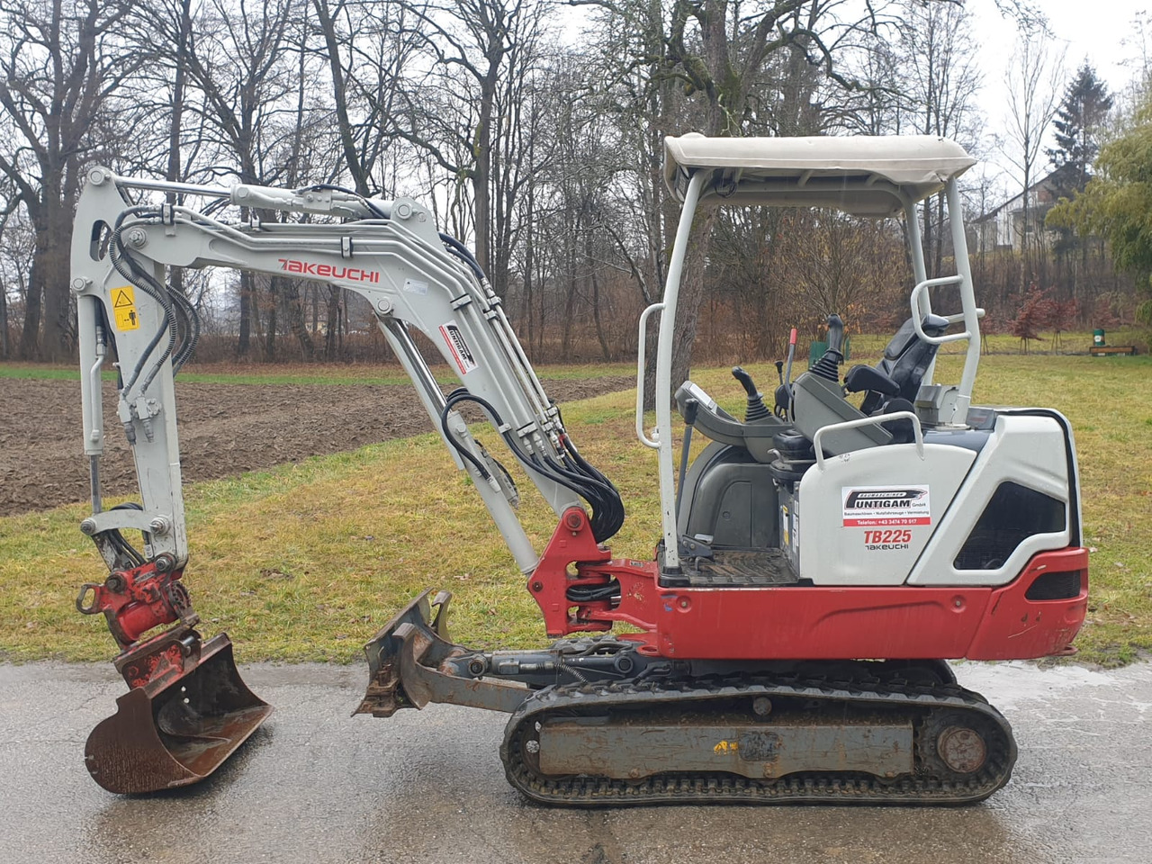 TAKEUCHI TB 225 - حفارة مُصَّغرة: صورة 1 TAKEUCHI TB 225 - حفارة مُصَّغرة: صورة 1