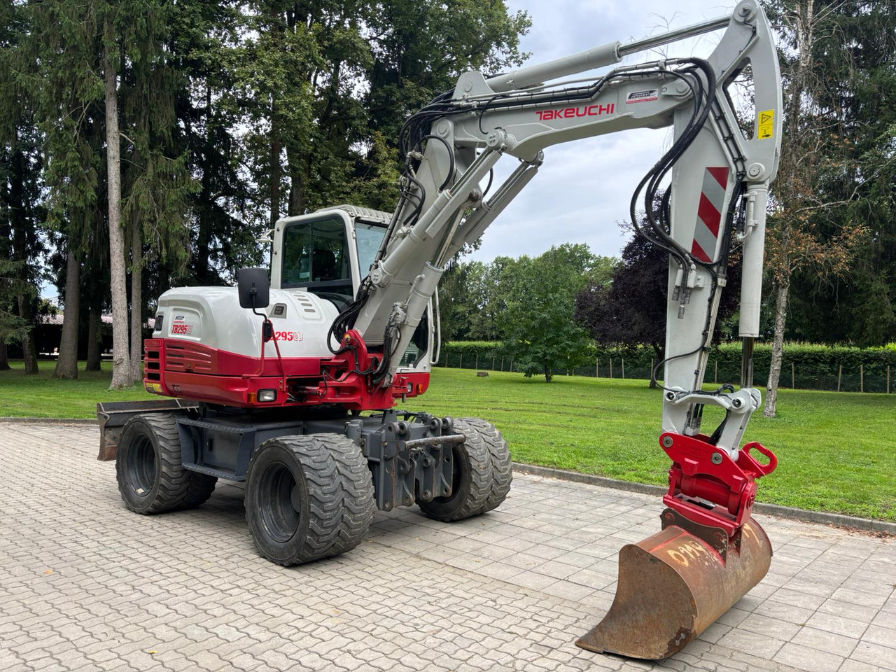 TAKEUCHI TB 295 W - حفارة دولاب: صورة 4 TAKEUCHI TB 295 W - حفارة دولاب: صورة 4