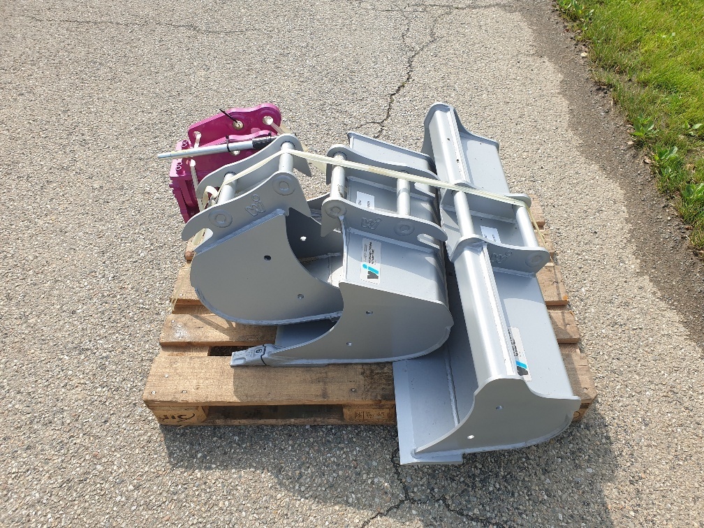 Winkelbauer Winkelbauer bucket package for 1.5t mini excavator - بكت حفار - حفارة مُصَّغرة: صورة 1 Winkelbauer Winkelbauer bucket package for 1.5t mini excavator - بكت حفار - حفارة مُصَّغرة: صورة 1