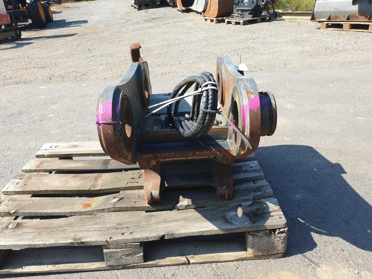 Winkelbauer XL - قارنة توصيل هيدروليكي - حفارة مُصَّغرة: صورة 3 Winkelbauer XL - قارنة توصيل هيدروليكي - حفارة مُصَّغرة: صورة 3