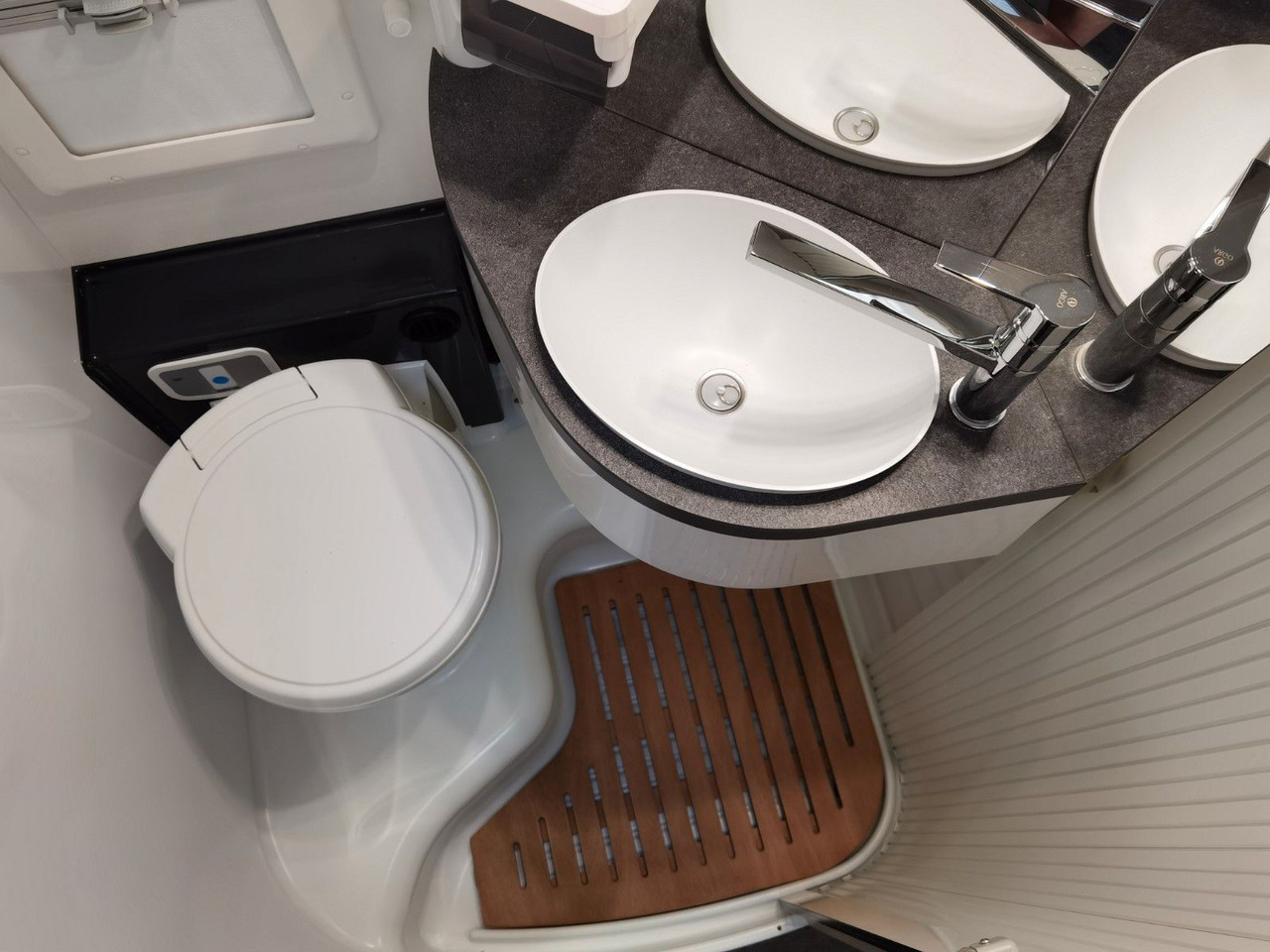 Chausson 627 GA TITANIUM -PREMIUM /EINZELBETTEN & HUBBETT Chausson 627 GA TITANIUM -PREMIUM /EINZELBETTEN & HUBBETT: صورة 22
