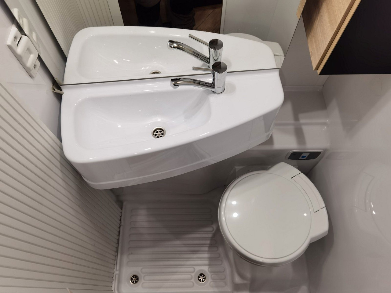 موتر هوم شبه متكامل Chausson S 697 SPORT LINE / - 2026 - / EINZELBETTEN: صورة 21 موتر هوم شبه متكامل Chausson S 697 SPORT LINE / - 2026 - / EINZELBETTEN: صورة 21