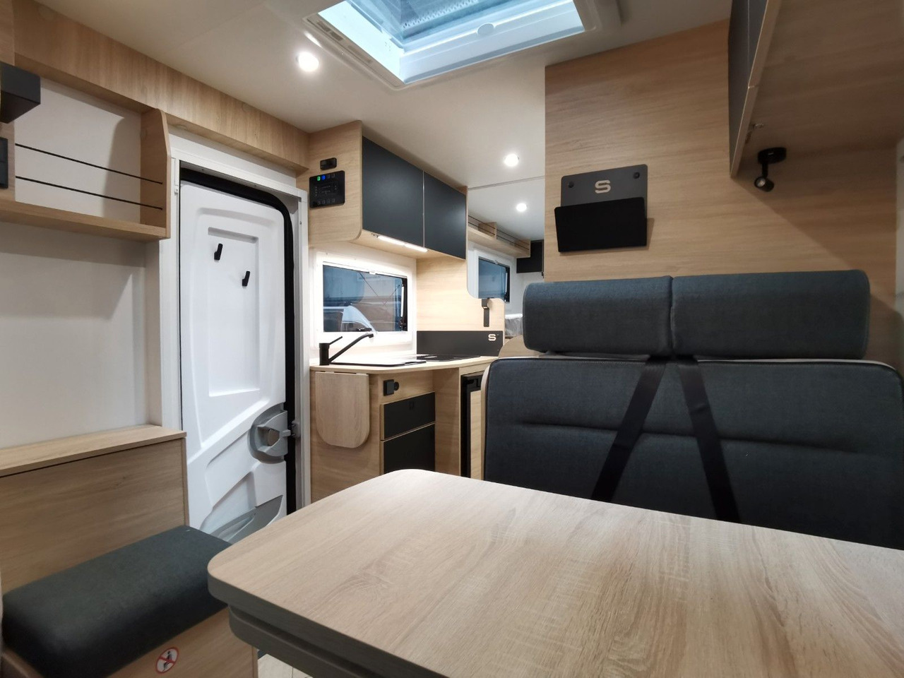 موتر هوم شبه متكامل Chausson S 697 SPORT LINE / - 2026 - / EINZELBETTEN: صورة 13 موتر هوم شبه متكامل Chausson S 697 SPORT LINE / - 2026 - / EINZELBETTEN: صورة 13