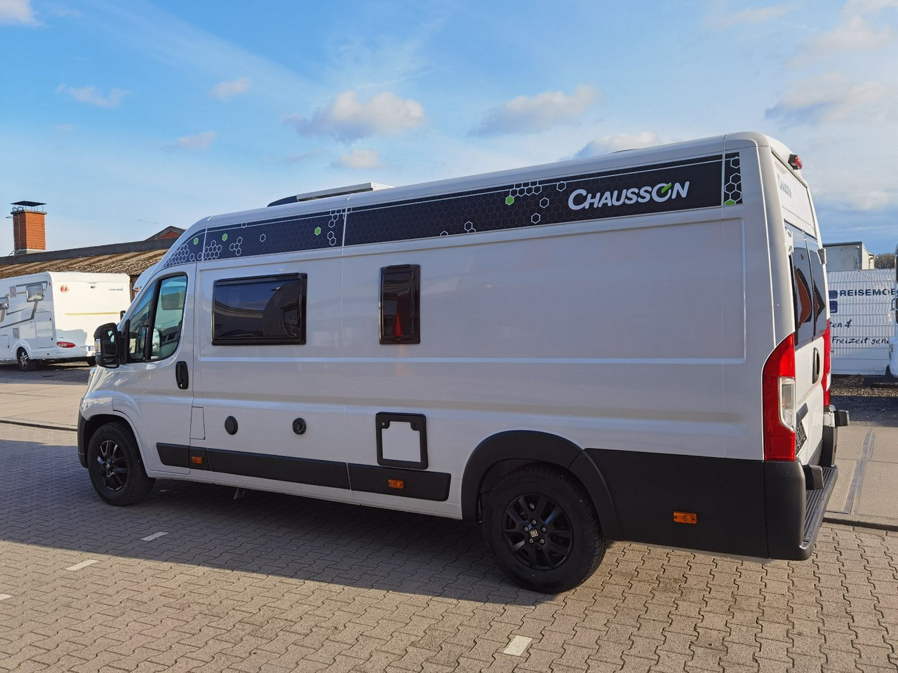 Chausson V697 FIRST LINE / - 2025 - /140PS / EINZELBETTEN Chausson V697 FIRST LINE / - 2025 - /140PS / EINZELBETTEN - كرفان فان: صورة 5 Chausson V697 FIRST LINE / - 2025 - /140PS / EINZELBETTEN Chausson V697 FIRST LINE / - 2025 - /140PS / EINZELBETTEN - كرفان فان: صورة 5