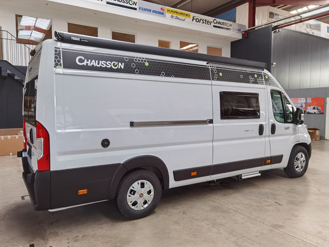 Chausson V697 FIRST LINE / ZUBEHÖR-PAKET / EINZELBETTEN - كرفان فان: صورة 4 Chausson V697 FIRST LINE / ZUBEHÖR-PAKET / EINZELBETTEN - كرفان فان: صورة 4