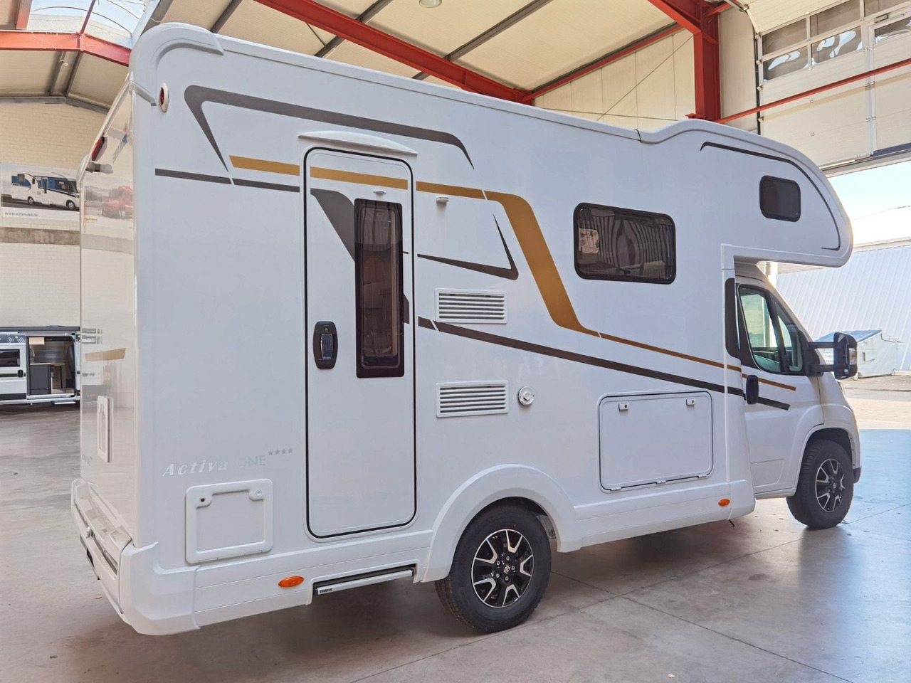 Eura Mobil ACTIVA ONE 630 LS / -2025- / 140PS / RAUMWUNDER - موتر هوم سقف عالي: صورة 4 Eura Mobil ACTIVA ONE 630 LS / -2025- / 140PS / RAUMWUNDER - موتر هوم سقف عالي: صورة 4