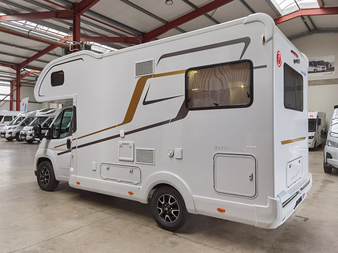 Eura Mobil ACTIVA ONE 650 HS /-2025-/ HECKSITZ&EINZELBETTEN - موتر هوم سقف عالي: صورة 5 Eura Mobil ACTIVA ONE 650 HS /-2025-/ HECKSITZ&EINZELBETTEN - موتر هوم سقف عالي: صورة 5