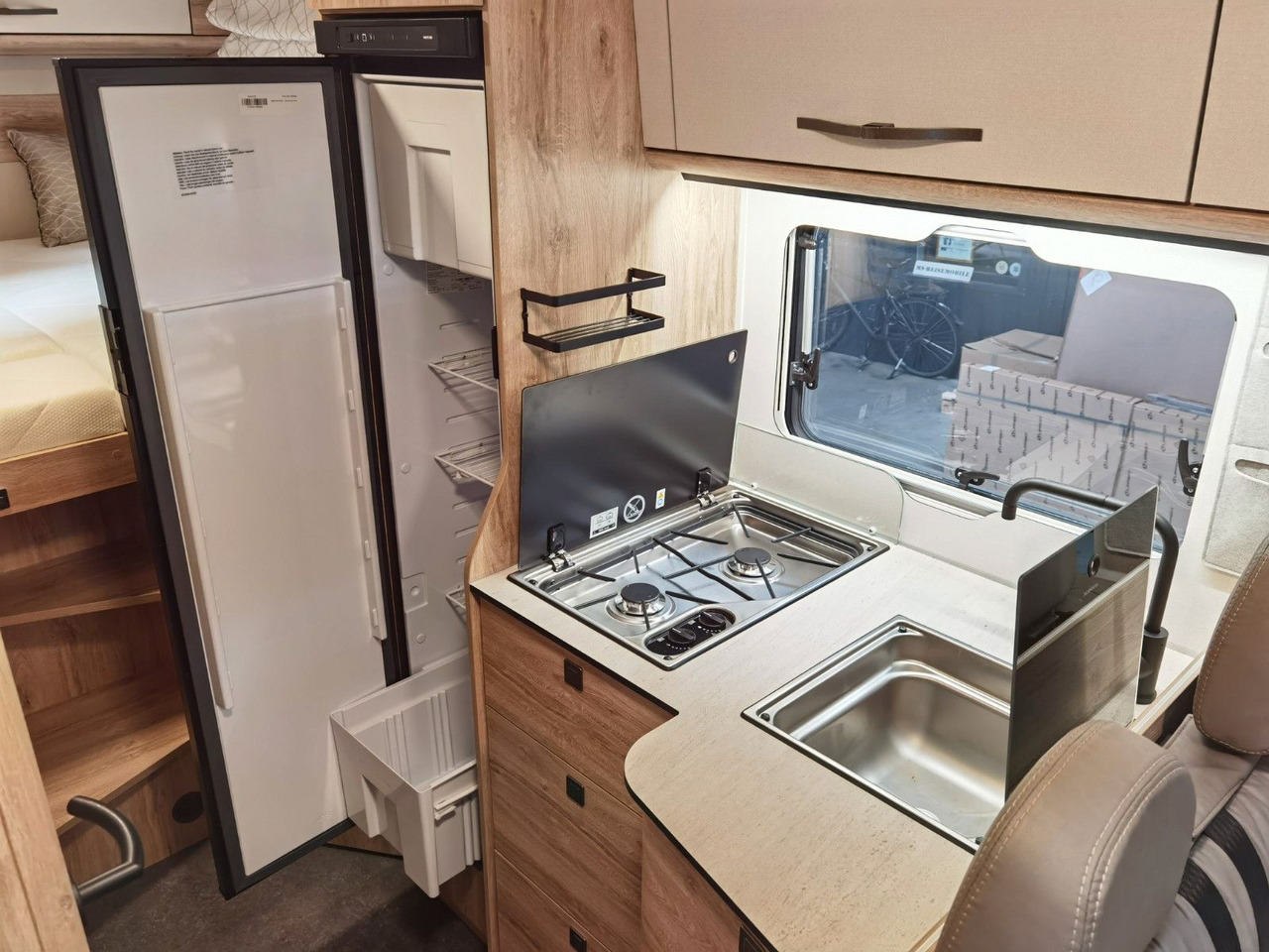 موتر هوم شبه متكامل Eura Mobil PROFILA T 695 EB / MODELL 2026 / EINZELBETTEN: صورة 17