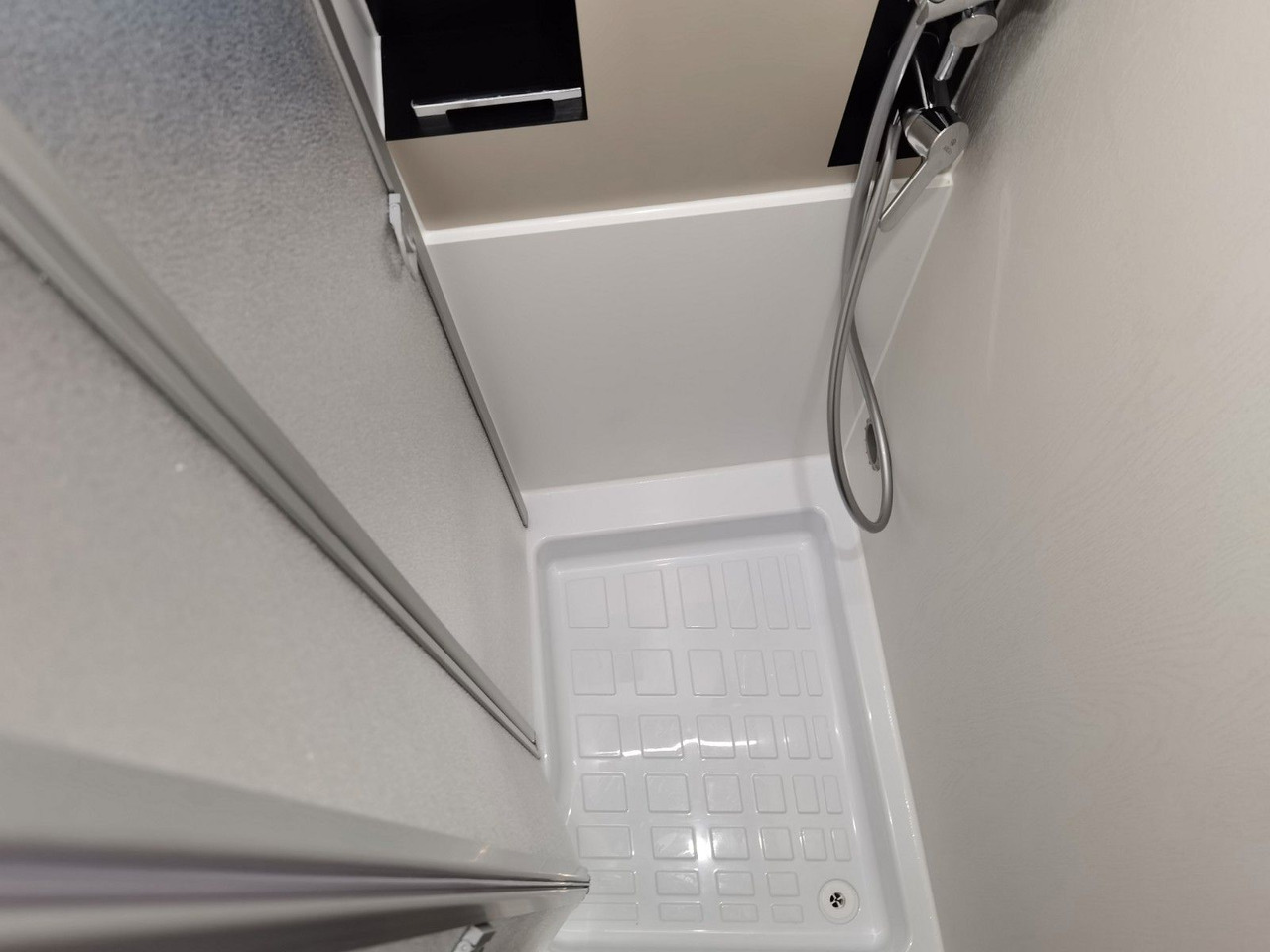 Karmann DAVIS 620 LIFESTYLE/-2026-/ 140PS / EINZELBETTEN Karmann DAVIS 620 LIFESTYLE/-2026-/ 140PS / EINZELBETTEN: صورة 21