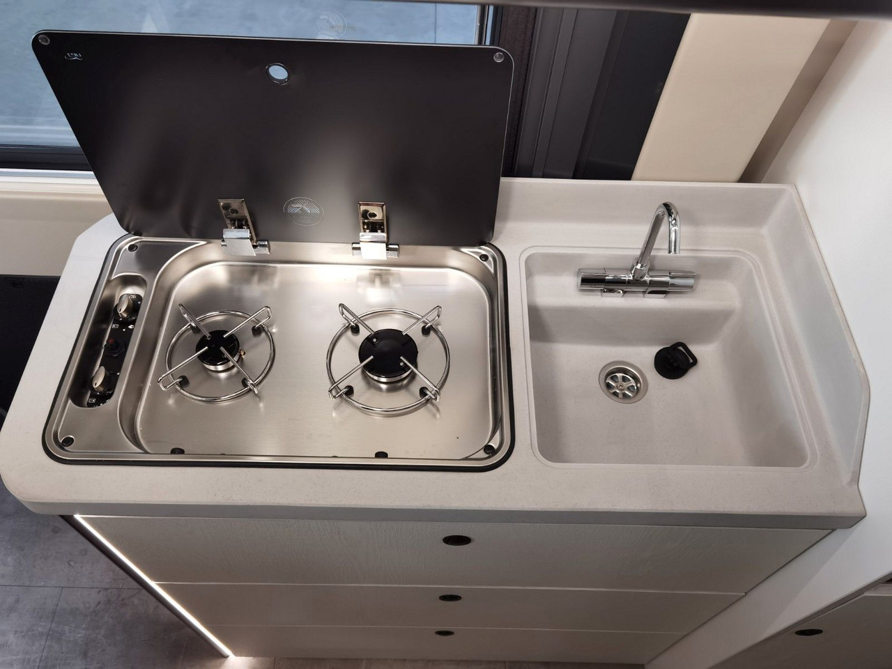 Karmann DAVIS 620 LIFESTYLE/-2026-/ 140PS / EINZELBETTEN Karmann DAVIS 620 LIFESTYLE/-2026-/ 140PS / EINZELBETTEN: صورة 16