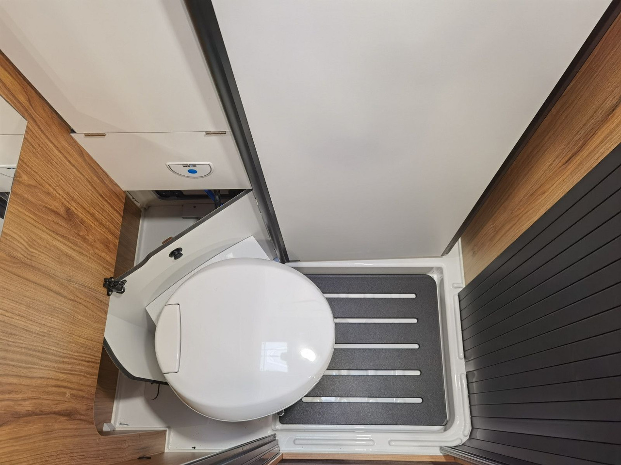 Karmann DEXTER 580 /-MODELL 2026-/ PANORAMA DACHFENSTER Karmann DEXTER 580 /-MODELL 2026-/ PANORAMA DACHFENSTER: صورة 20