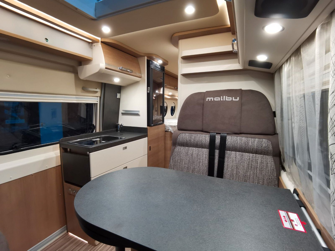 Malibu VAN COMFORT GT- 640 LE / NAVIGATION & KEYLESS Malibu VAN COMFORT GT- 640 LE / NAVIGATION & KEYLESS: صورة 11