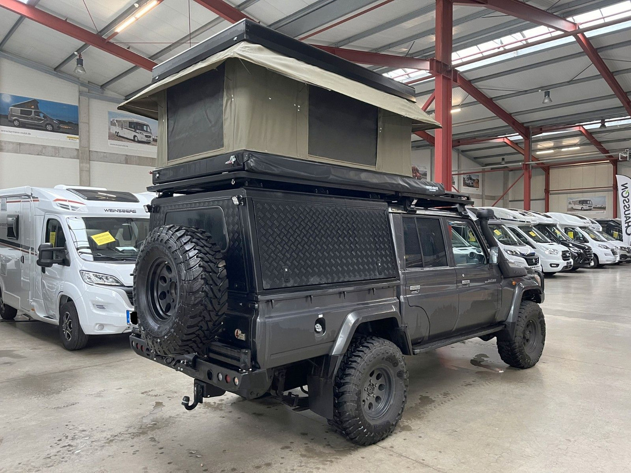 Toyota TOYOTA LAND CRUISER GRJ 79 DC - VX LIMITED - سيارة: صورة 1 Toyota TOYOTA LAND CRUISER GRJ 79 DC - VX LIMITED - سيارة: صورة 1