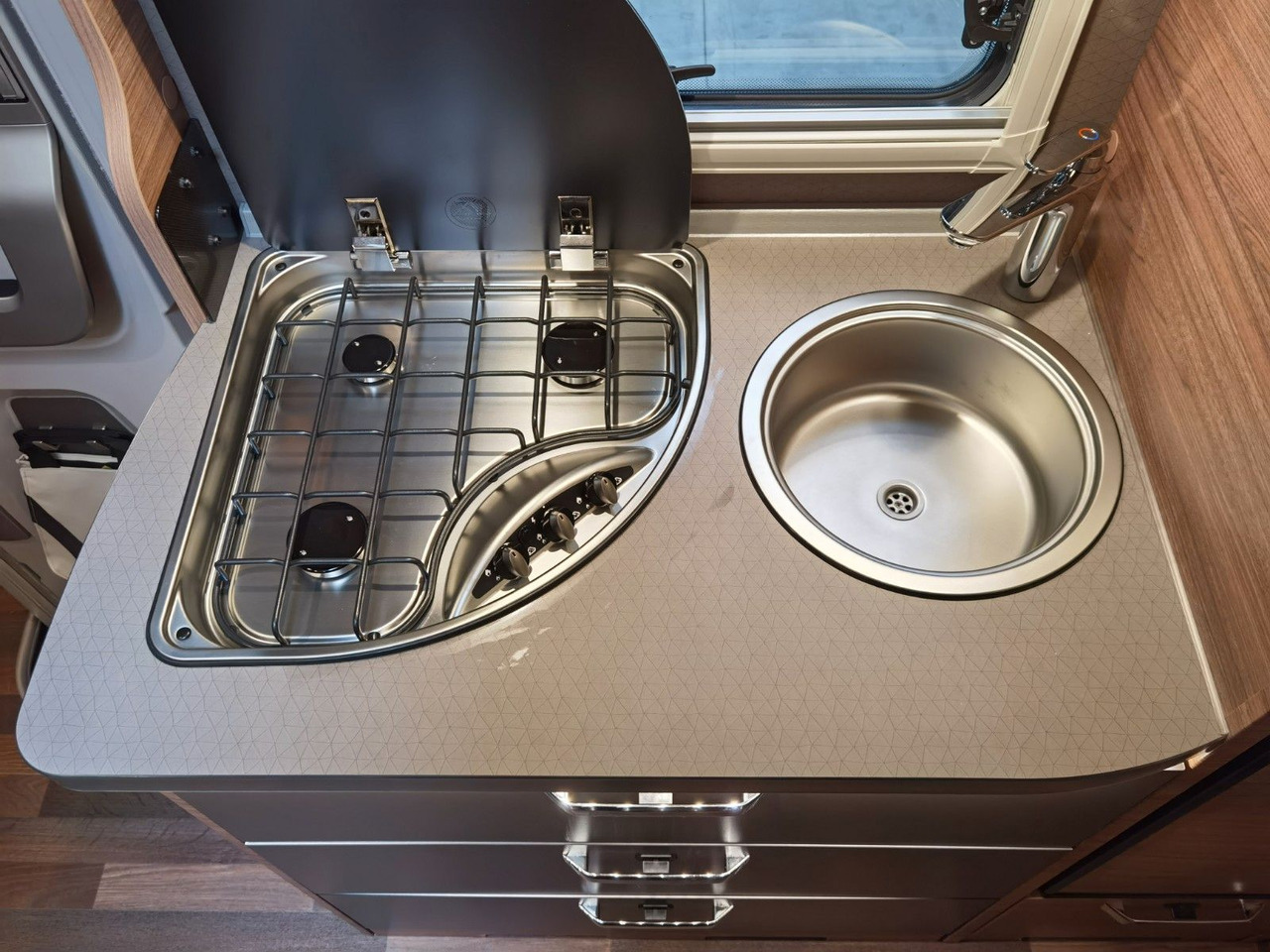 Weinsberg CARACOMPACT 600 MEG PEPPER / MODELL 2026 Weinsberg CARACOMPACT 600 MEG PEPPER / MODELL 2026: صورة 17