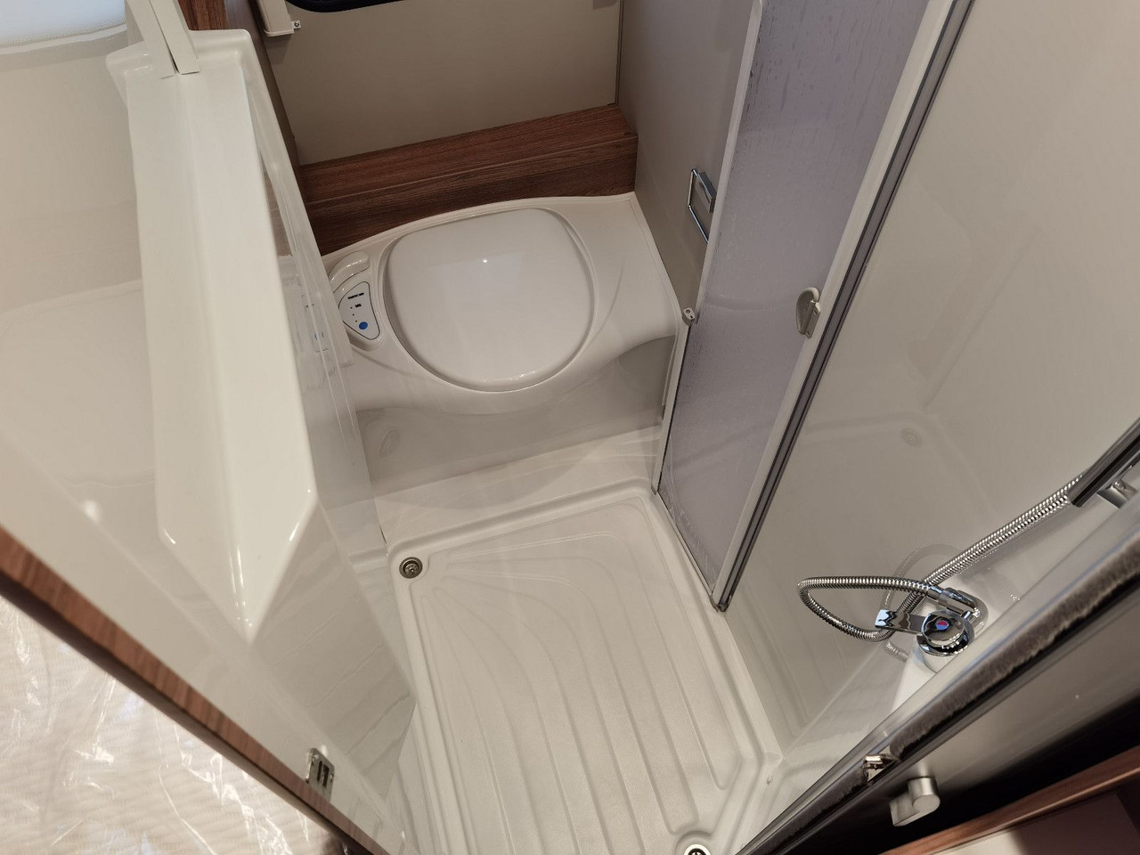 Weinsberg CARACOMPACT 600 MF EDITION PEPPER /- MODELL 2025 Weinsberg CARACOMPACT 600 MF EDITION PEPPER /- MODELL 2025: صورة 21