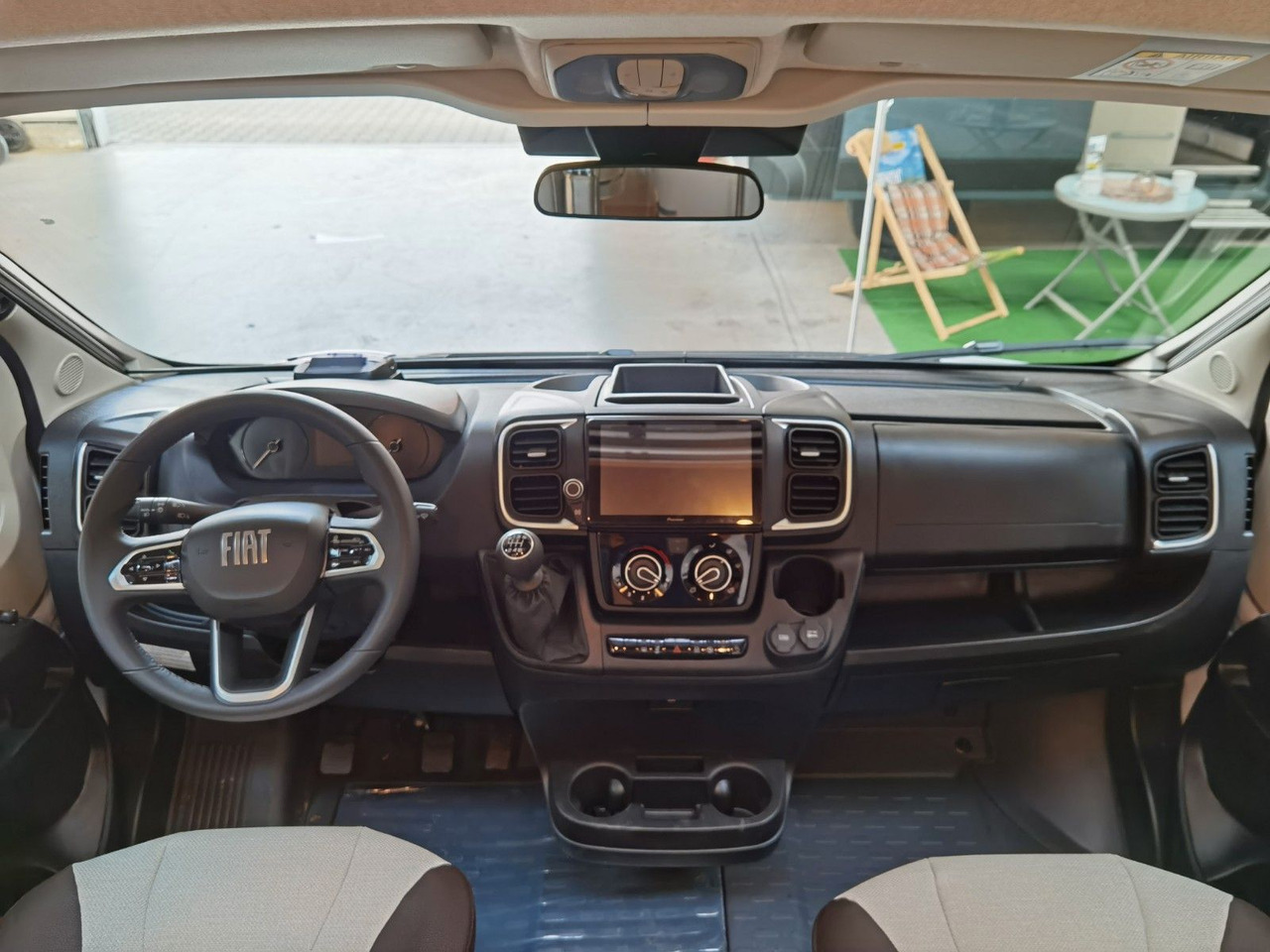 موتر هوم شبه متكامل Weinsberg CARACOMPACT 600 MF EDITION PEPPER /- MODELL 2025: صورة 12