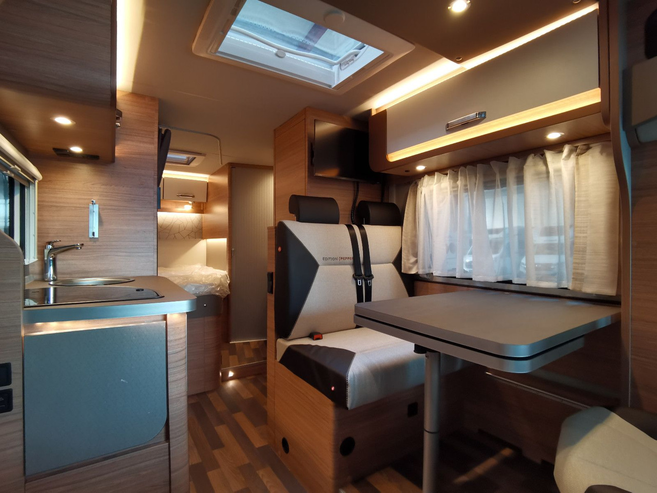 Weinsberg CARACOMPACT 600 MF EDITION PEPPER /- MODELL 2025 Weinsberg CARACOMPACT 600 MF EDITION PEPPER /- MODELL 2025: صورة 13