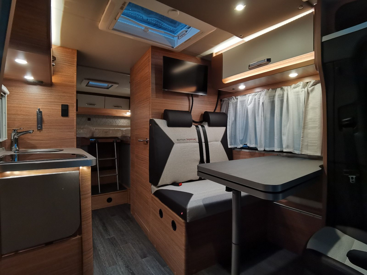 Weinsberg CARACOMPACT 640 MEG EDITION-PEPPER / MODELL 2025 Weinsberg CARACOMPACT 640 MEG EDITION-PEPPER / MODELL 2025: صورة 11