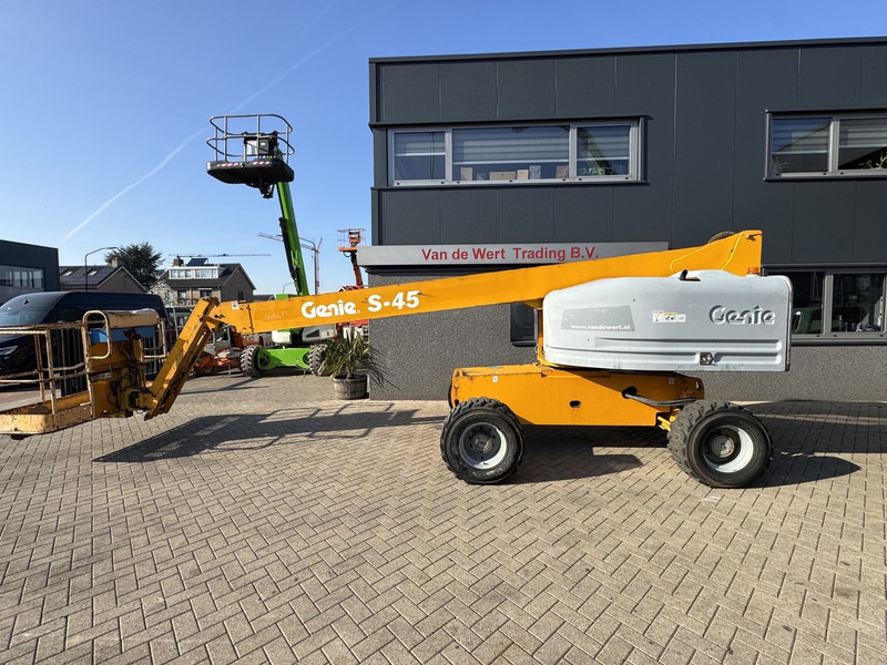 Genie S45 4x4 DEUTZ DIESEL 3000uur 15,7M Werkhoogte - رافعة سلة تلسكوبية: صورة 1 Genie S45 4x4 DEUTZ DIESEL 3000uur 15,7M Werkhoogte - رافعة سلة تلسكوبية: صورة 1