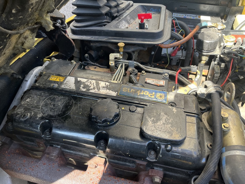 رافعة شوكية ديزل Hyster H 4.50 XM: صورة 17 رافعة شوكية ديزل Hyster H 4.50 XM: صورة 17