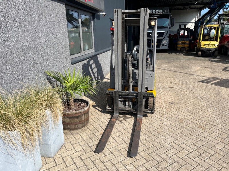 Jungheinrich EFG215 EFG215 triplo460 freelift sideshift 2016 heftruck forklift electrisch - رافعة شوكية كهربائية: صورة 4 Jungheinrich EFG215 EFG215 triplo460 freelift sideshift 2016 heftruck forklift electrisch - رافعة شوكية كهربائية: صورة 4