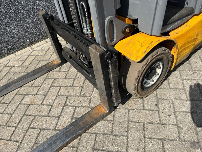 Jungheinrich EFG216K Heftruck Jungheinrich EFG216K Duplo 330 Freelift/Sideshift/4e functie Elektrisch 2016 - رافعة شوكية كهربائية: صورة 5 Jungheinrich EFG216K Heftruck Jungheinrich EFG216K Duplo 330 Freelift/Sideshift/4e functie Elektrisch 2016 - رافعة شوكية كهربائية: صورة 5