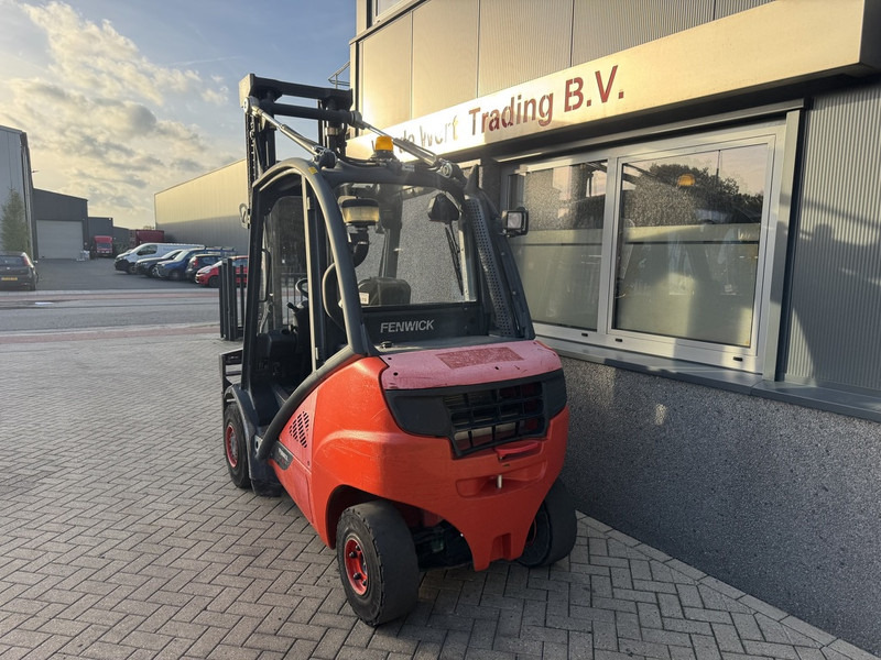 Linde H30D-02 Duplo 450 Sideshift / Vorkversteller VW Diesel 2014 - رافعة شوكية ديزل: صورة 4 Linde H30D-02 Duplo 450 Sideshift / Vorkversteller VW Diesel 2014 - رافعة شوكية ديزل: صورة 4