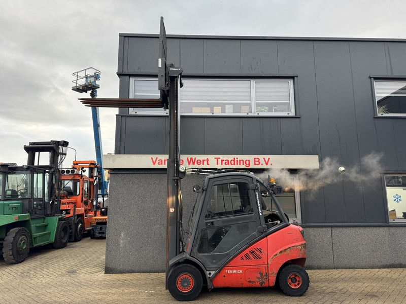 Linde H30T-01 Duplo 365 Sideshift / Vorkversteller LPG 2012 - رافعة شوكية تعمل بالغاز: صورة 5 Linde H30T-01 Duplo 365 Sideshift / Vorkversteller LPG 2012 - رافعة شوكية تعمل بالغاز: صورة 5