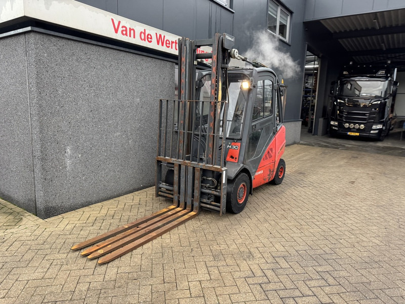 Linde H30T-01 Duplo 365 Sideshift / Vorkversteller LPG 2012 - رافعة شوكية تعمل بالغاز: صورة 3 Linde H30T-01 Duplo 365 Sideshift / Vorkversteller LPG 2012 - رافعة شوكية تعمل بالغاز: صورة 3