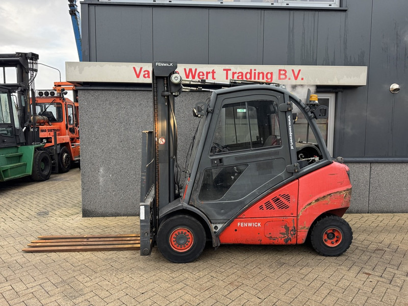 Linde H30T-01 Duplo 365 Sideshift / Vorkversteller LPG 2012 - رافعة شوكية تعمل بالغاز: صورة 1 Linde H30T-01 Duplo 365 Sideshift / Vorkversteller LPG 2012 - رافعة شوكية تعمل بالغاز: صورة 1