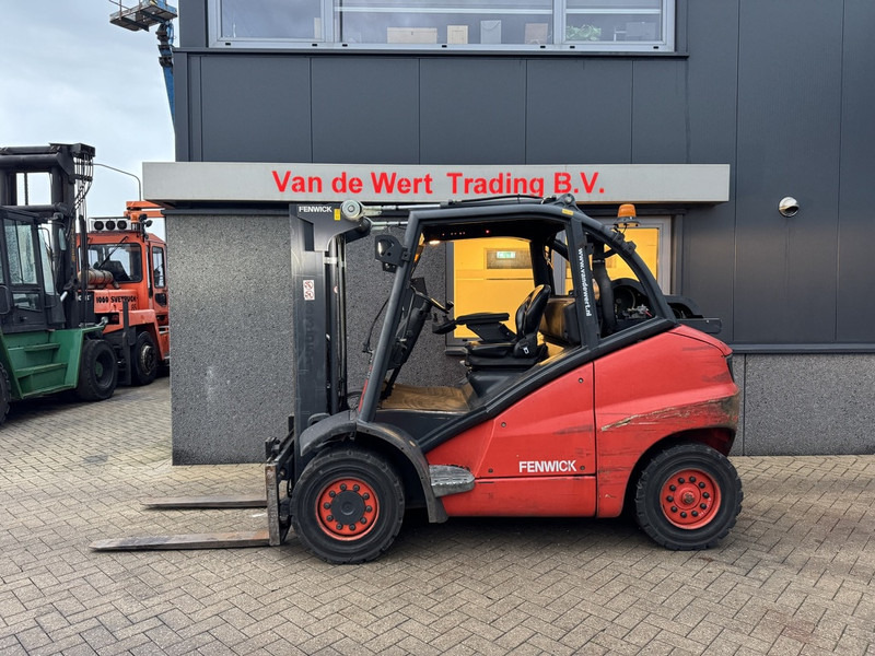 Linde H50T Duplo 270 Freelift / Sideshift / 4e Functie LPG 2007 6 Cilinder Container Truck - رافعة شوكية تعمل بالغاز: صورة 1 Linde H50T Duplo 270 Freelift / Sideshift / 4e Functie LPG 2007 6 Cilinder Container Truck - رافعة شوكية تعمل بالغاز: صورة 1