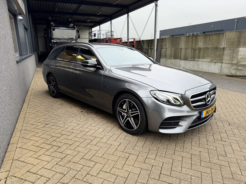 Mercedes-Benz E-Klasse Estate 300 de AMG Line 2020 Led / ACC / Leder - سيارة: صورة 5 Mercedes-Benz E-Klasse Estate 300 de AMG Line 2020 Led / ACC / Leder - سيارة: صورة 5