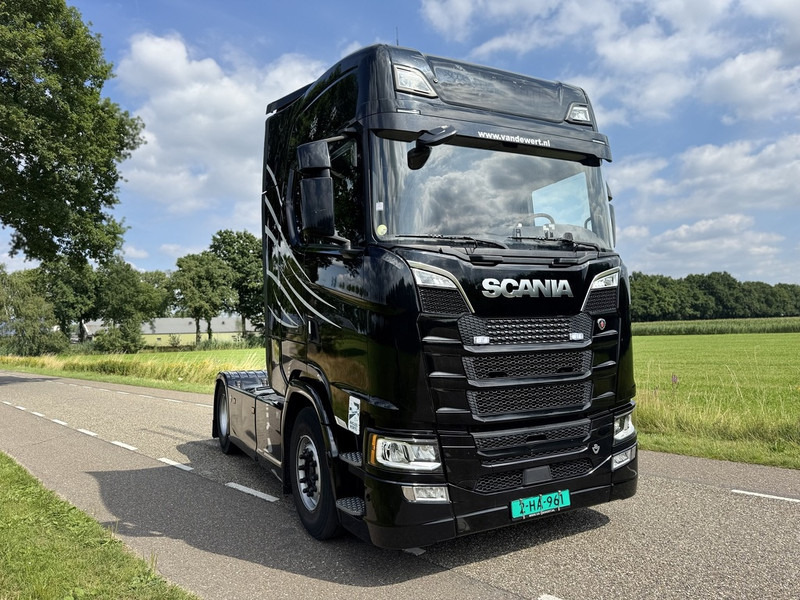 Scania S520 V8 4x2 Full Air - Automaat - Retarder - Euro 6 - I Park Cool - 2018 - Exhaust Pipe - TUV 02-2026 - وحدة جر: صورة 4 Scania S520 V8 4x2 Full Air - Automaat - Retarder - Euro 6 - I Park Cool - 2018 - Exhaust Pipe - TUV 02-2026 - وحدة جر: صورة 4