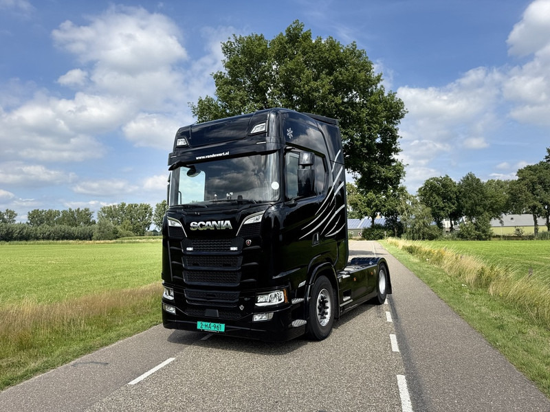 Scania S520 V8 4x2 Full Air - Automaat - Retarder - Euro 6 - I Park Cool - 2018 - TUV 02-2026 - وحدة جر: صورة 1 Scania S520 V8 4x2 Full Air - Automaat - Retarder - Euro 6 - I Park Cool - 2018 - TUV 02-2026 - وحدة جر: صورة 1