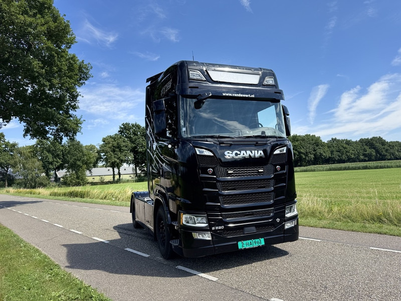 Scania S520 V8 4x2 Full Air - Automaat - Retarder - Euro 6 - I Park Cool - 2018 - TUV 02-2026 - وحدة جر: صورة 4 Scania S520 V8 4x2 Full Air - Automaat - Retarder - Euro 6 - I Park Cool - 2018 - TUV 02-2026 - وحدة جر: صورة 4