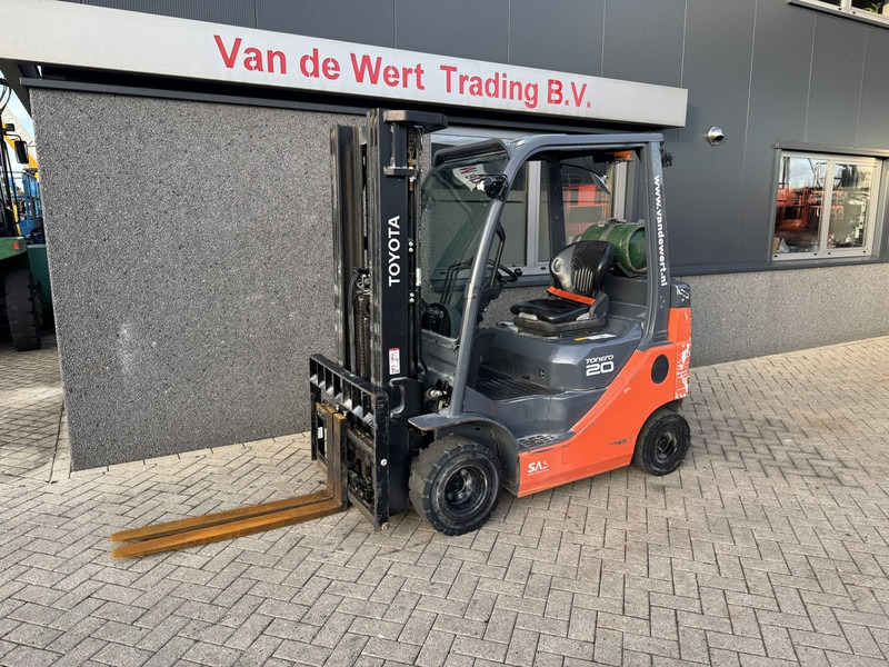 Toyota 02-8FGKF20 Triplo 470 Freelift/Sideshift 2020 Lpg - رافعة شوكية تعمل بالغاز: صورة 2 Toyota 02-8FGKF20 Triplo 470 Freelift/Sideshift 2020 Lpg - رافعة شوكية تعمل بالغاز: صورة 2