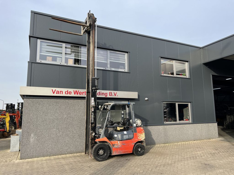 Toyota 42 7FGF 25 - رافعة شوكية تعمل بالغاز: صورة 4 Toyota 42 7FGF 25 - رافعة شوكية تعمل بالغاز: صورة 4