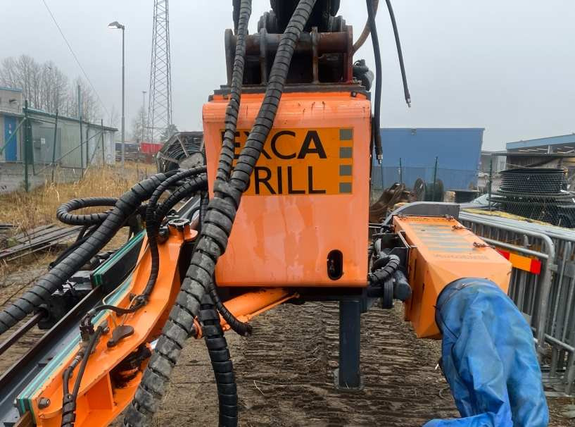 Excadrill 22A drilling attachment - برج الحفر: صورة 4 Excadrill 22A drilling attachment - برج الحفر: صورة 4
