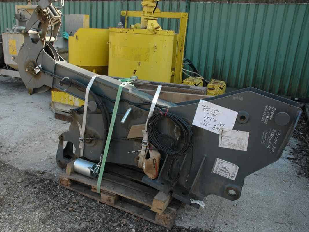 Liebherr - آلة تلقيم: صورة 1 Liebherr - آلة تلقيم: صورة 1