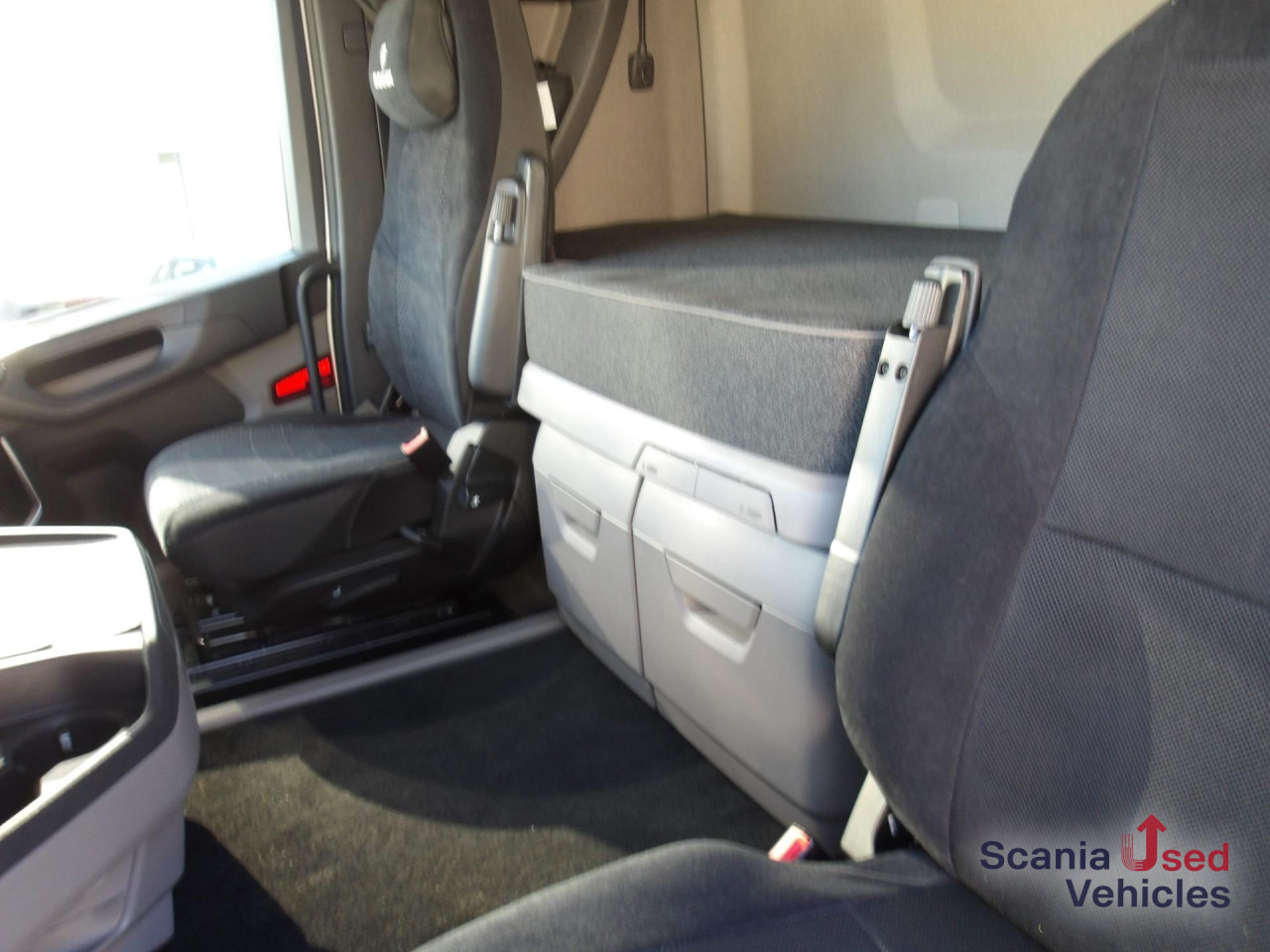 SCANIA R 500 A4x2NB / Kipp.Hydr. / Vollluft / Navi - وحدة جر: صورة 5 SCANIA R 500 A4x2NB / Kipp.Hydr. / Vollluft / Navi - وحدة جر: صورة 5