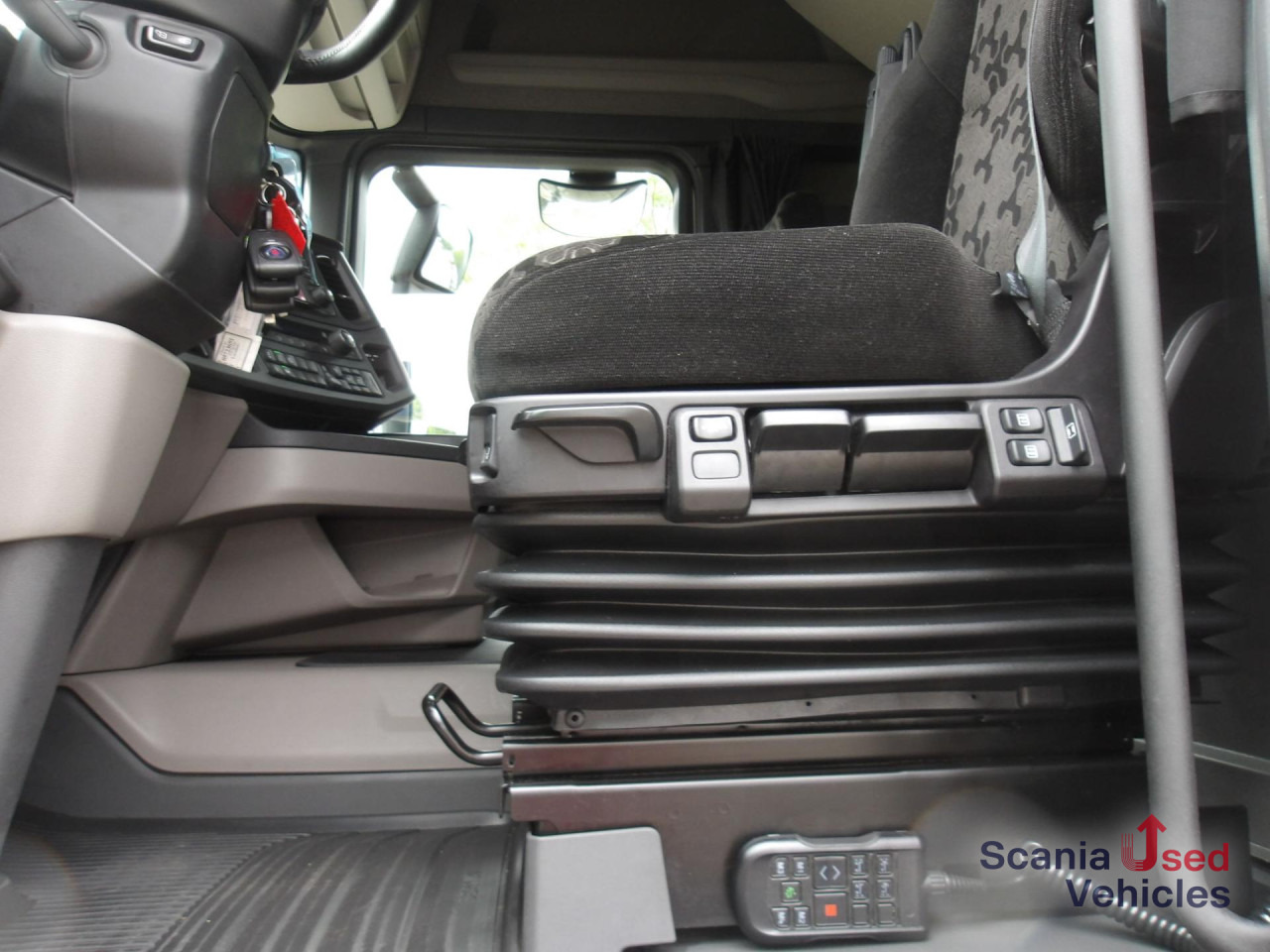 SCANIA R460 A4X2 NA - وحدة جر: صورة 3 SCANIA R460 A4X2 NA - وحدة جر: صورة 3