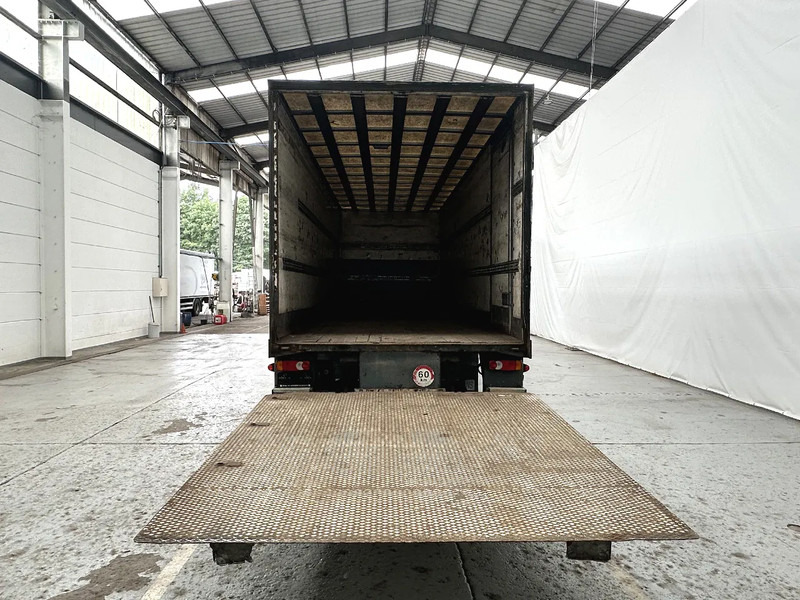DAF LF 55.220 AE45 LAMMES/LAMMES - BLATT / BLATT - شاحنة مقفلة: صورة 4 DAF LF 55.220 AE45 LAMMES/LAMMES - BLATT / BLATT - شاحنة مقفلة: صورة 4