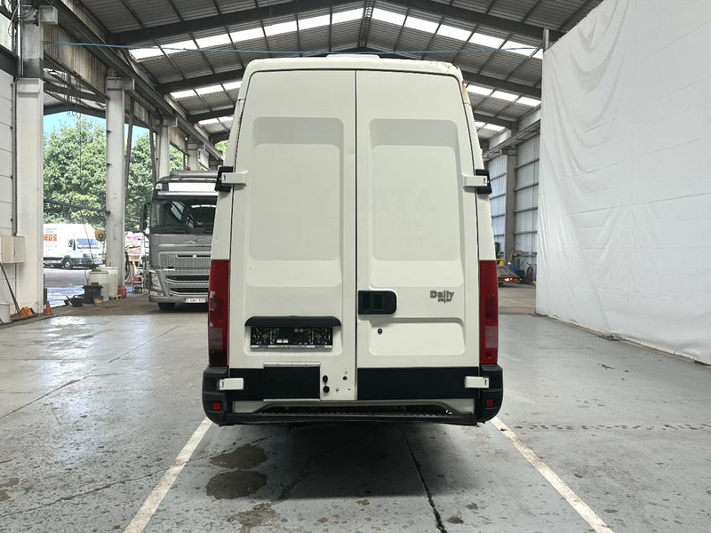 Iveco Daily 35C13 AIRCO / MOTORPROBLEEM -PROBLEME DE MOTEUR - فان: صورة 4 Iveco Daily 35C13 AIRCO / MOTORPROBLEEM -PROBLEME DE MOTEUR - فان: صورة 4