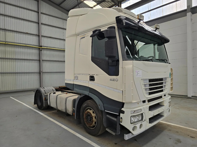 Iveco Stralis 420 RETARDER / EURO 5 STANDAIRCO - وحدة جر: صورة 3 Iveco Stralis 420 RETARDER / EURO 5 STANDAIRCO - وحدة جر: صورة 3