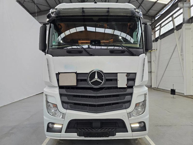 Mercedes-Benz Actros 2143 / PTO / AIRCO/ 10 ton vooras - وحدة جر: صورة 2 Mercedes-Benz Actros 2143 / PTO / AIRCO/ 10 ton vooras - وحدة جر: صورة 2