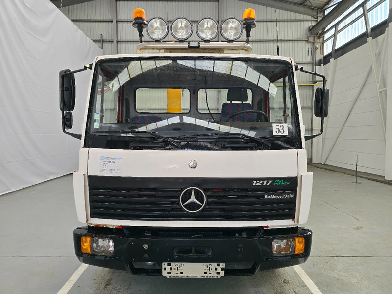 Mercedes-Benz E 1217 - BR 9 / LAMMES - BLATT - SPRING / EFFER KRAAN / DHOLLANDIA - شاحنات مسطحة, شاحنة كرين: صورة 2 Mercedes-Benz E 1217 - BR 9 / LAMMES - BLATT - SPRING / EFFER KRAAN / DHOLLANDIA - شاحنات مسطحة, شاحنة كرين: صورة 2