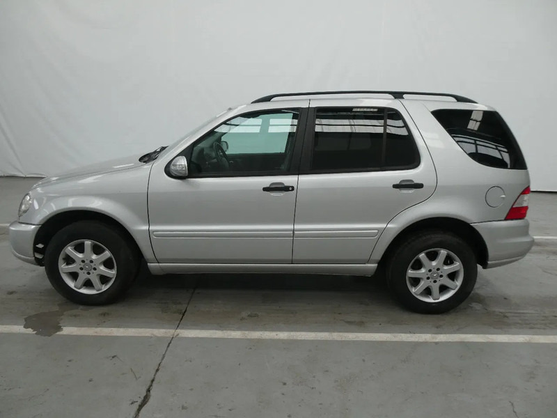 Mercedes-Benz M-Klasse ML 270 CDI 4x4 - سيارة دفع رباعي: صورة 2 Mercedes-Benz M-Klasse ML 270 CDI 4x4 - سيارة دفع رباعي: صورة 2